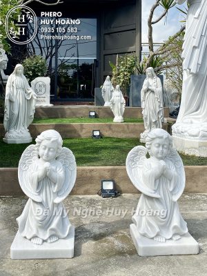 Tuong Thien Than chap tay cau nguyen 1