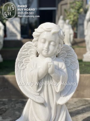 Tuong Thien Than chap tay cau nguyen 2